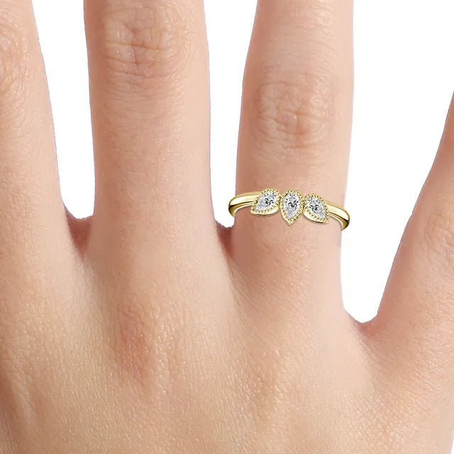 18K Yellow Gold 3 Stone Pear Cut Lab Grown Diamond Ring 0.9 - 1.5ct - Triple